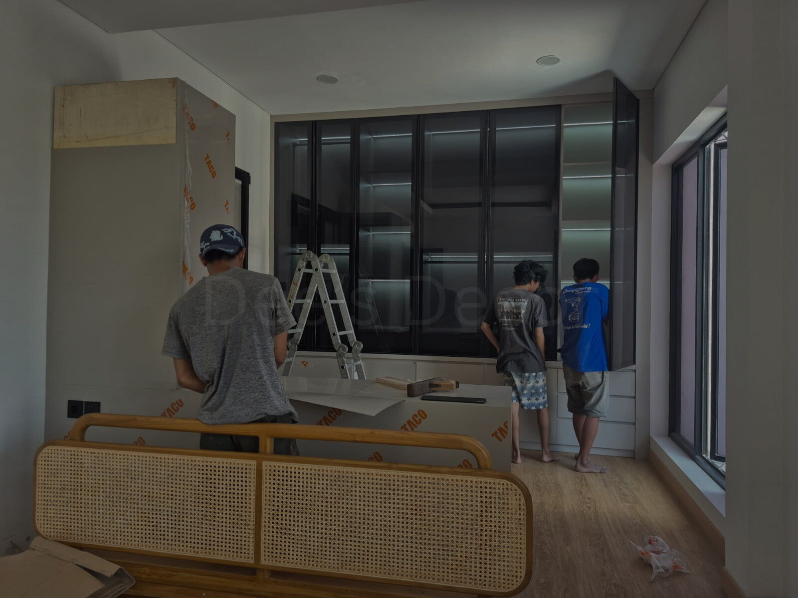 custom-furniture-dees-decor